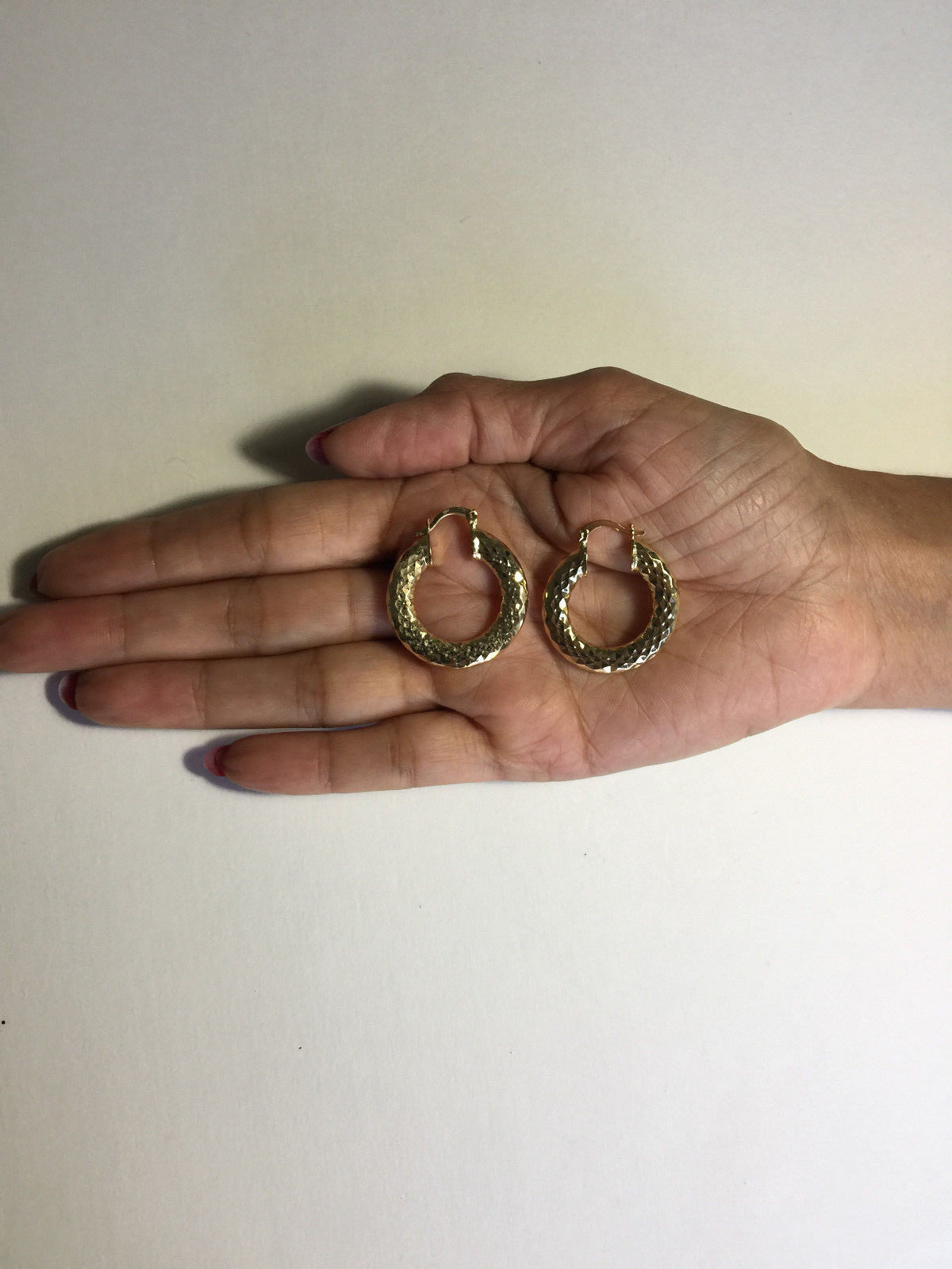 14K GOLD PLATED Faceted Hoop Earrings With Swivel Bar Snap In Closing J159