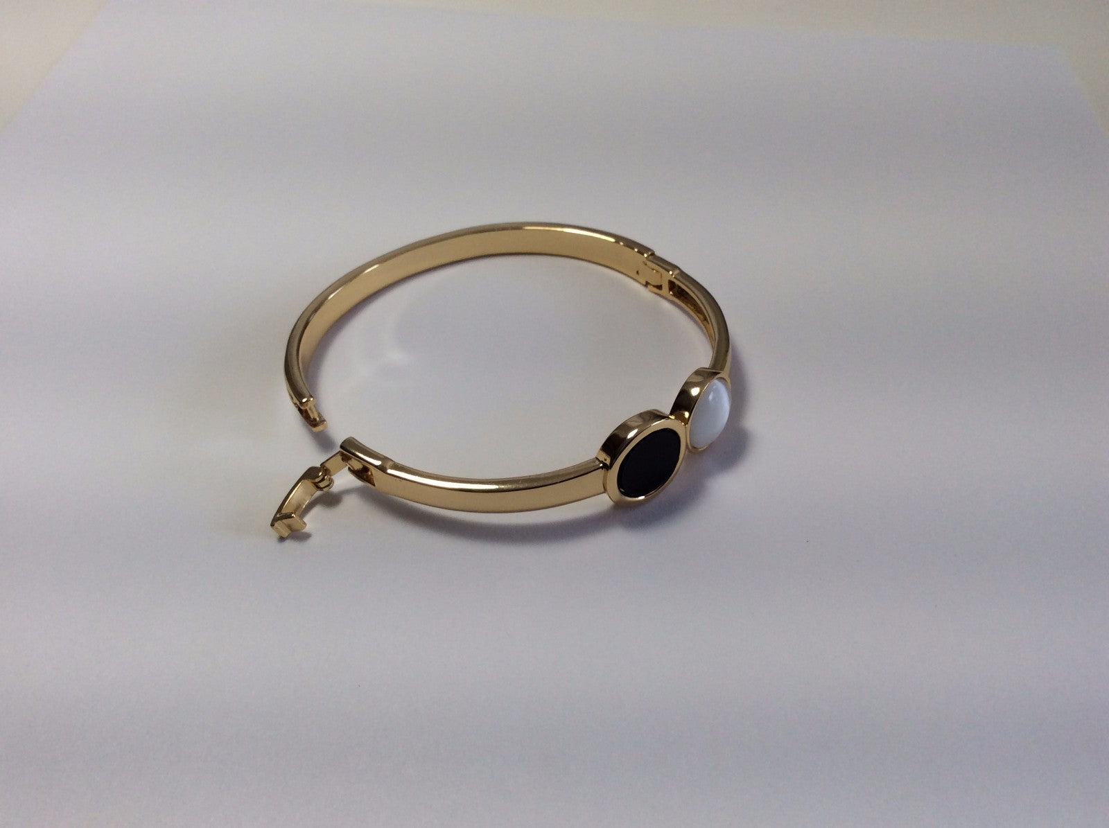 18 KARAT GOLD PLATED HIGH STYLE DESIGNER BRACELETS, 25 STYLES, YOU PICK