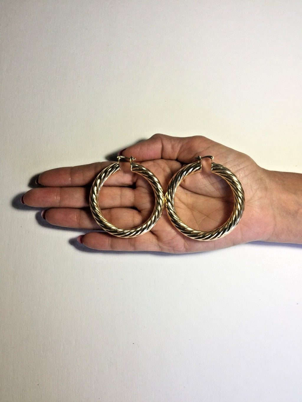 14 K GOLD PLATED TWISTED STYLE HOOP EARRING 7 X 56 MM WITH SNAP IN CLOSING J 164
