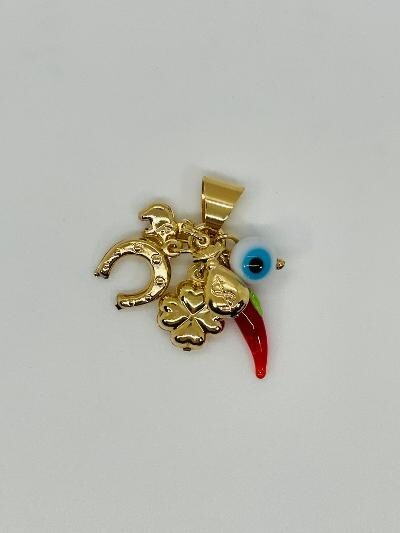 14K GOLD PLATED CLUSTER OF 6 PEICES GOOD LUCK CHARMS HANGING FROM A BALE SP5