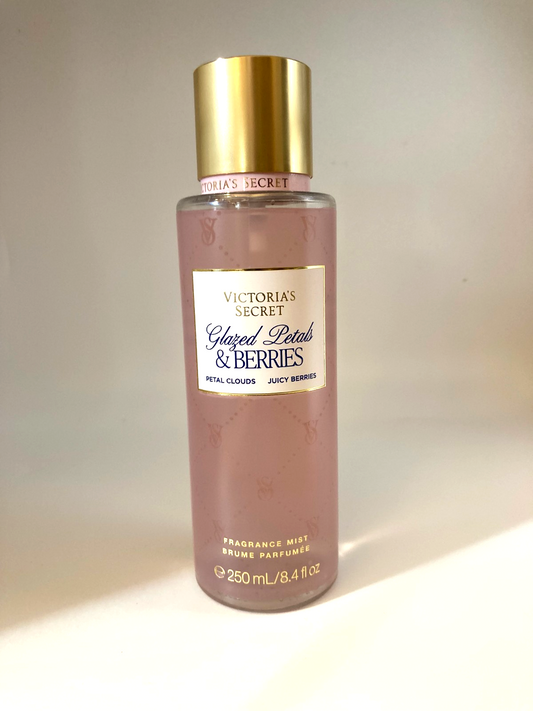 VICTORIA'S SECRET GLAZED PETALS & BERRIES FRAGRANCE MIST 8.4 OZ SPRAY NEW