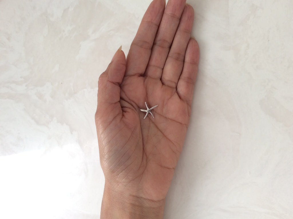 .925 Sterling Silver Small Starfish Pendant J52