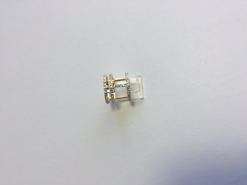 .14K GOLD PLATED RING WITH 3 BANDS CONNECTED WITH WHITE CRYSTALS J187