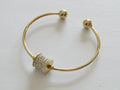 18 KARAT GOLD PLATED HIGH STYLE DESIGNER BRACELET WITH CRYSTAL CHARM GPB7