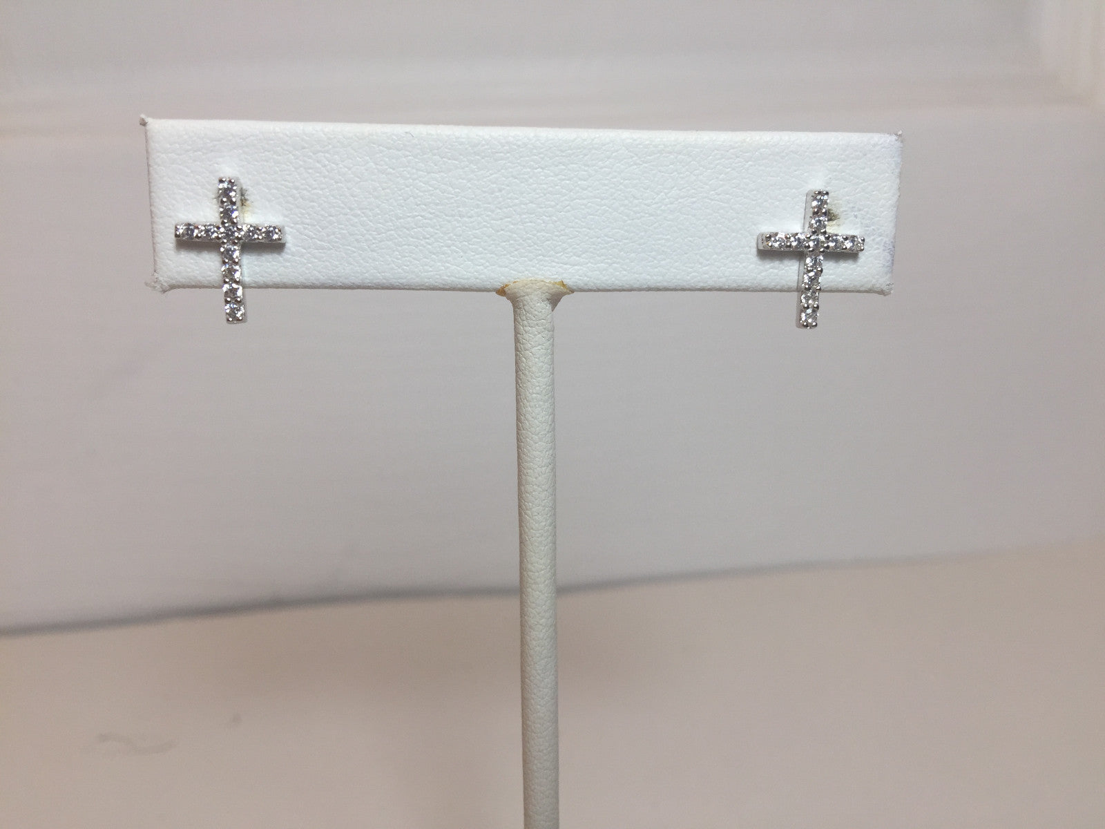.925 STERLING SILVER CROSS STUD EARRINGS WITH CUBIC ZIRCONIA J256
