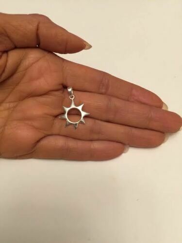 .925 Sterling Silver Sun With Cut Out Center Pendent J 66